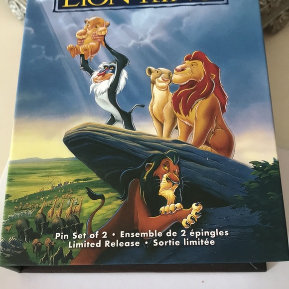 Disney Pin Collection. The Lion King. Set of 2 pins. New in Box with UPC tag. - Picture 5 of 13